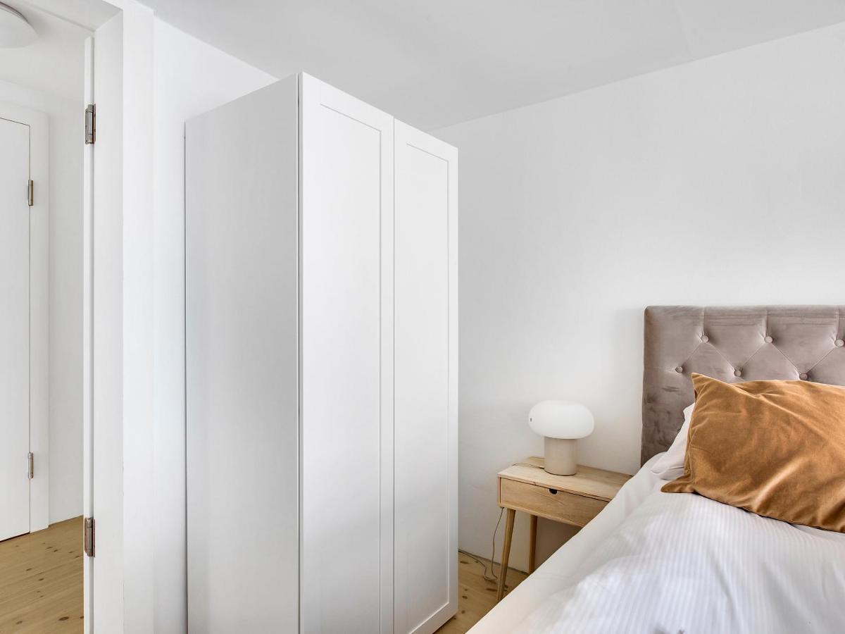 Sanders Main - Endearing Two-Bedroom Duplex Apartment With A Balcony Next To Magical Nyhavn โคเปนเฮเกน ภายนอก รูปภาพ