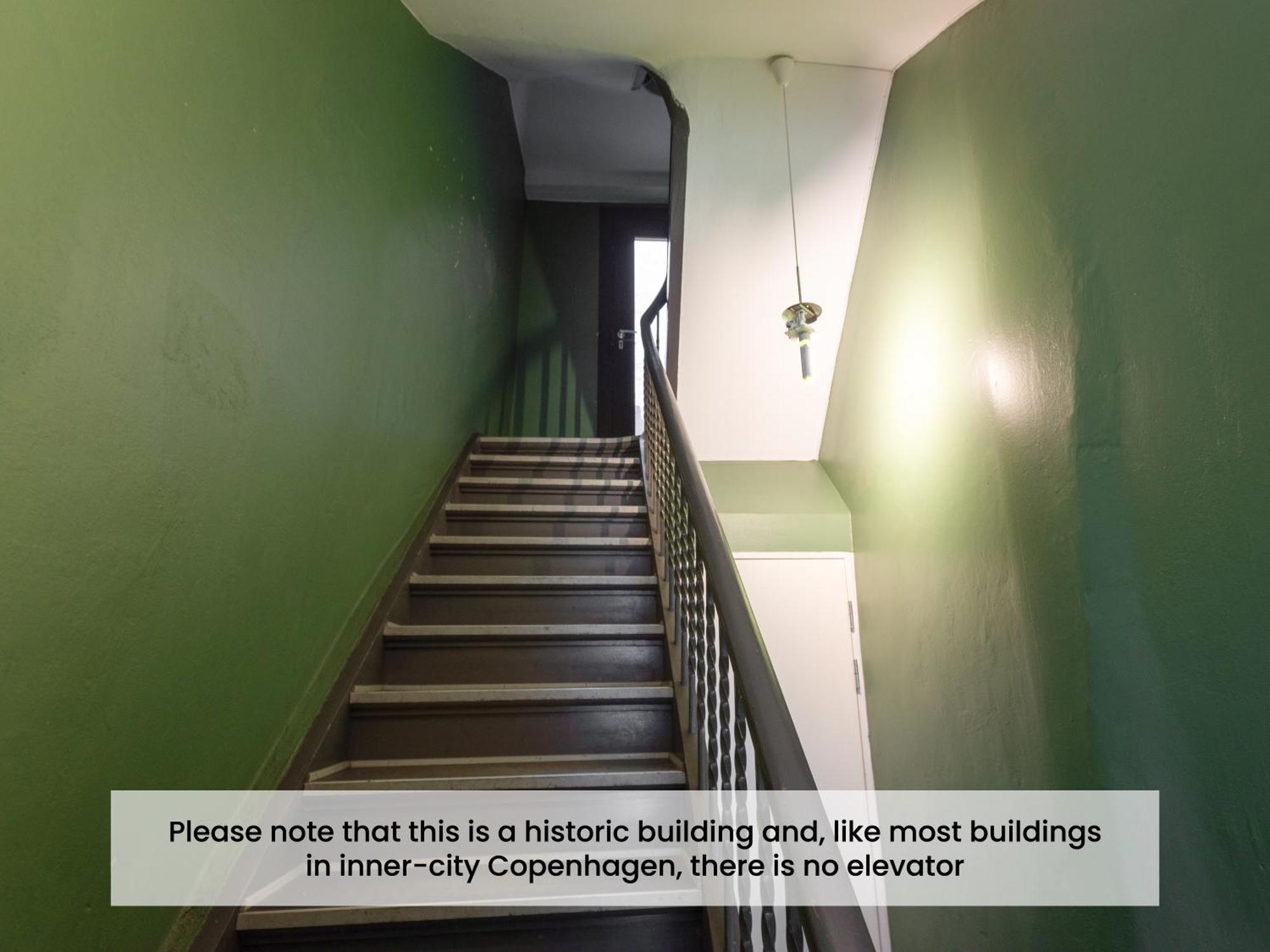 Sanders Main - Endearing Two-Bedroom Duplex Apartment With A Balcony Next To Magical Nyhavn โคเปนเฮเกน ภายนอก รูปภาพ